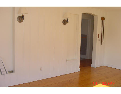 74 Bartels Street Springfield, MA 01128 - Photo 3 of 10
