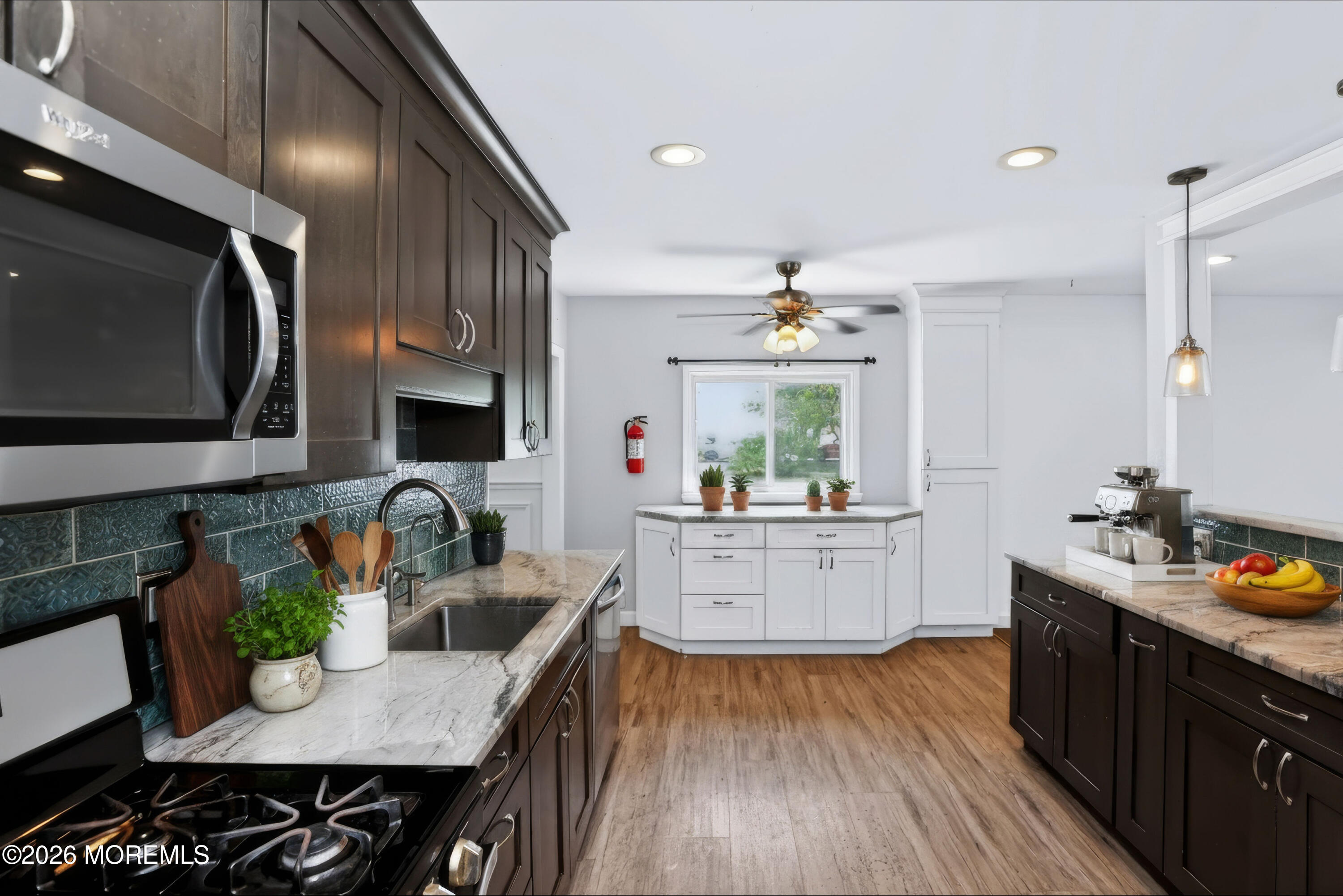 33 Alan Terrace Howell, NJ 07731 - Photo 12 of 42 518A6008(1)