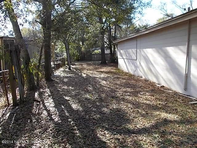 6034 Peeler Road Jacksonville, FL 32277 - Photo 23 of 32 DSCN0025