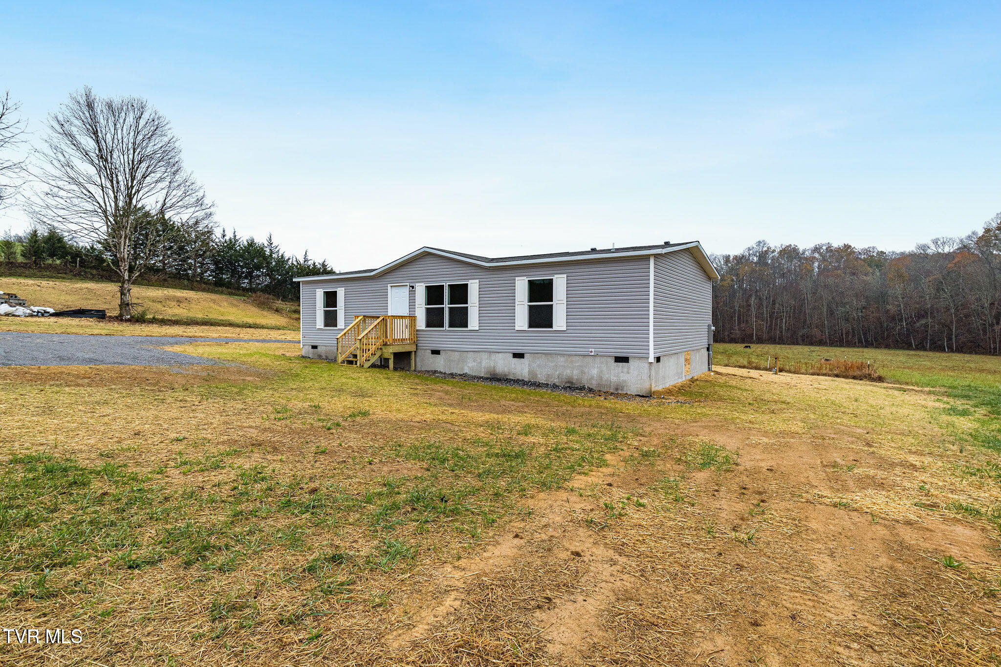 1435 Union Road Greeneville, TN 37745 - Photo 2 of 30 7-web-or-mls-IMG_5491