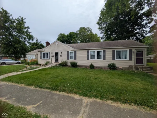 $179,900 | 1002 South Noble Street, Shelbyville, IN 46176
