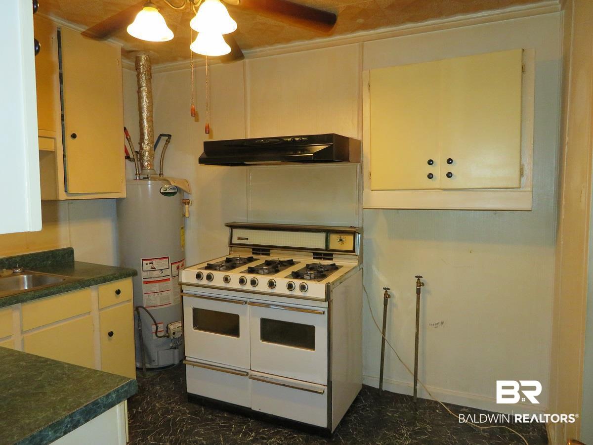 307 3rd Street Mobile, AL 36611 - Photo 6 of 20