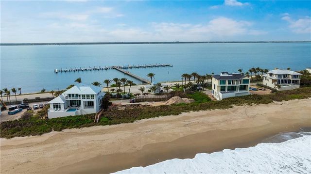 $7,400,000 | 8120 South Ocean Drive, Jensen Beach, FL 34957