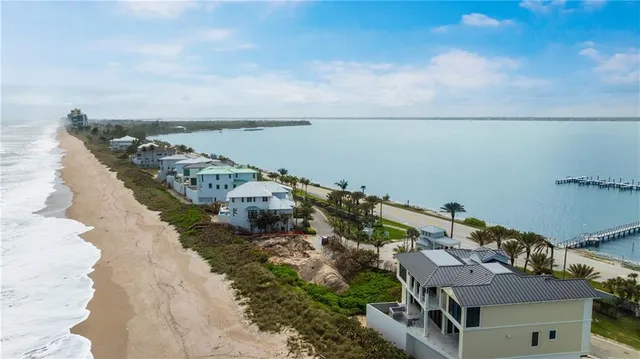 $7,400,000 | 8120 South Ocean Drive, Jensen Beach, FL 34957