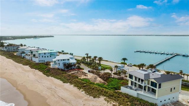 $7,400,000 | 8120 South Ocean Drive, Jensen Beach, FL 34957