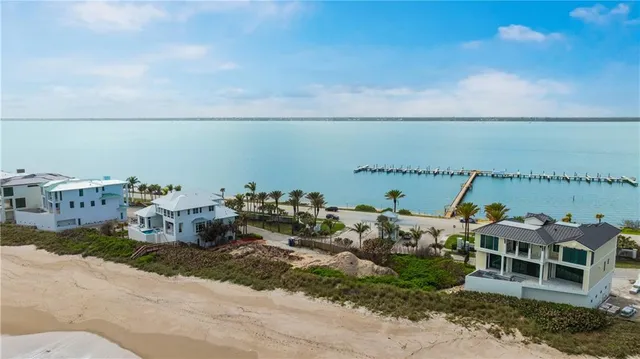 $7,400,000 | 8120 South Ocean Drive, Jensen Beach, FL 34957