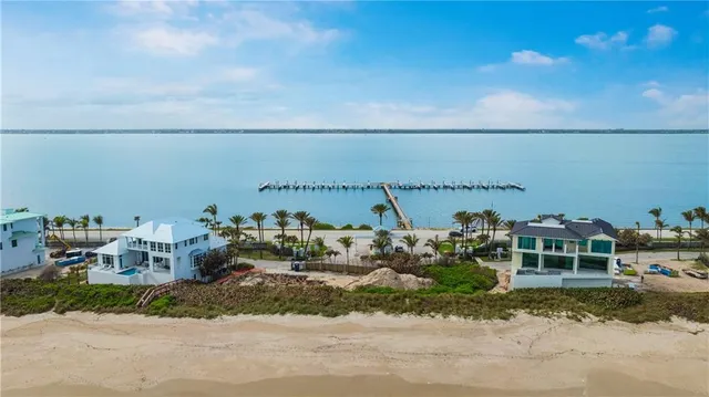 $7,400,000 | 8120 South Ocean Drive, Jensen Beach, FL 34957