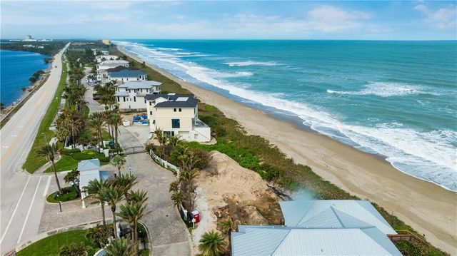 $7,400,000 | 8120 South Ocean Drive, Jensen Beach, FL 34957