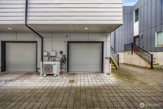 $564,950 | 7132 Beacon Avenue South, Unit A, Seattle, WA 98108