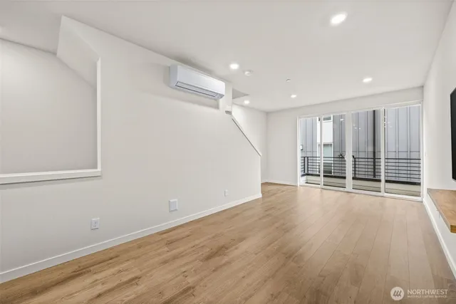 $564,950 | 7132 Beacon Avenue South, Unit A, Seattle, WA 98108