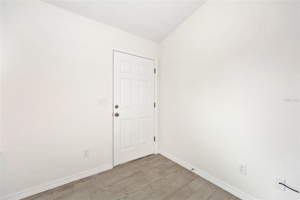 230 Oak Circle Ocala, FL 34472 - Photo 7 of 46