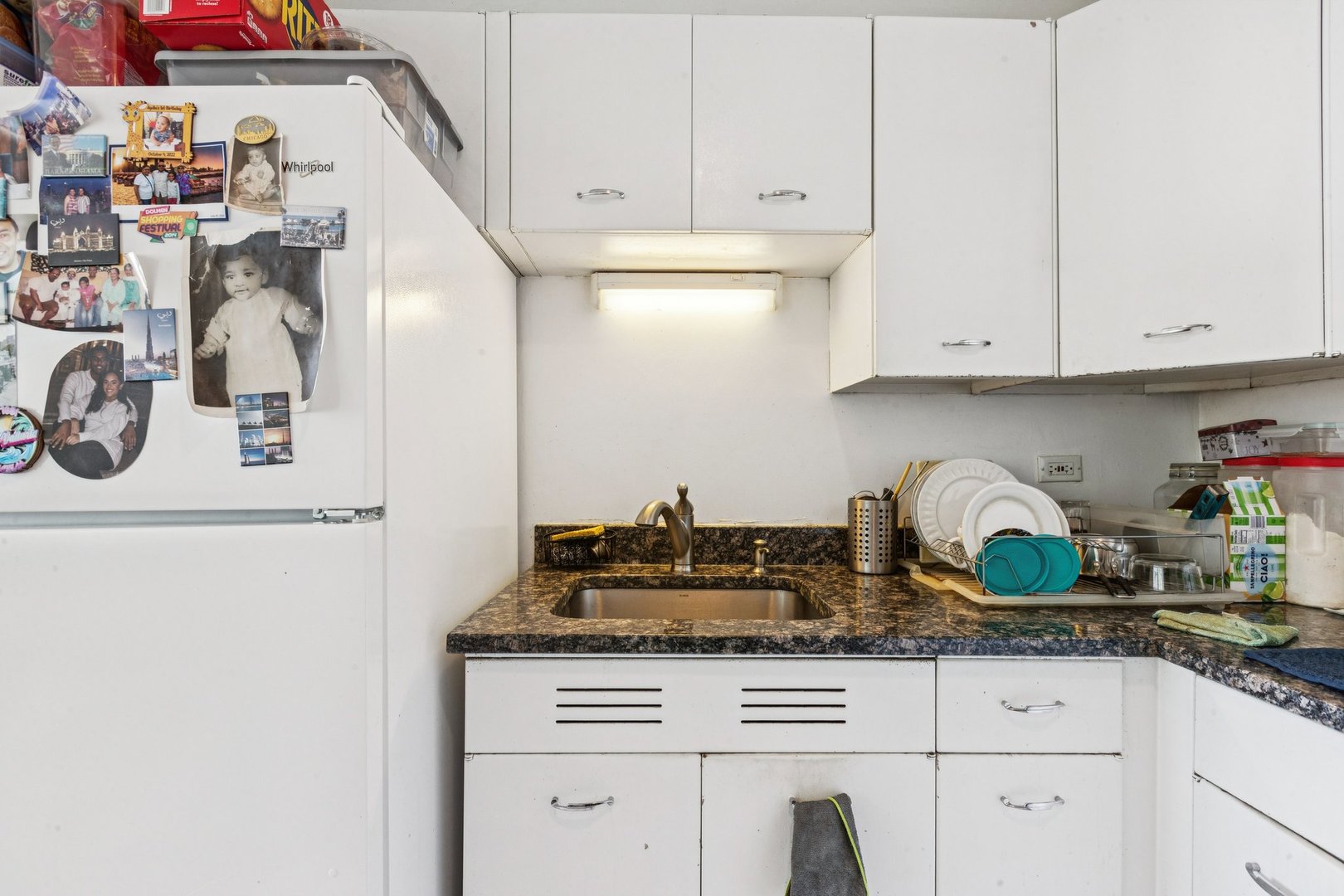 6301 North Sheridan Road, Unit 14M Chicago, IL 60660 - Photo 12 of 19