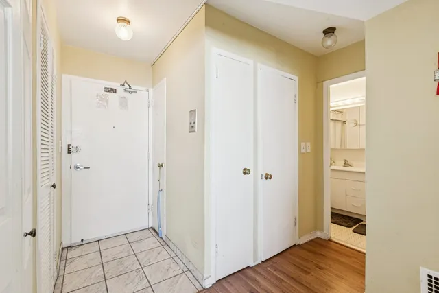 $150,000 | 6301 North Sheridan Road, Unit 14M, Chicago, IL 60660