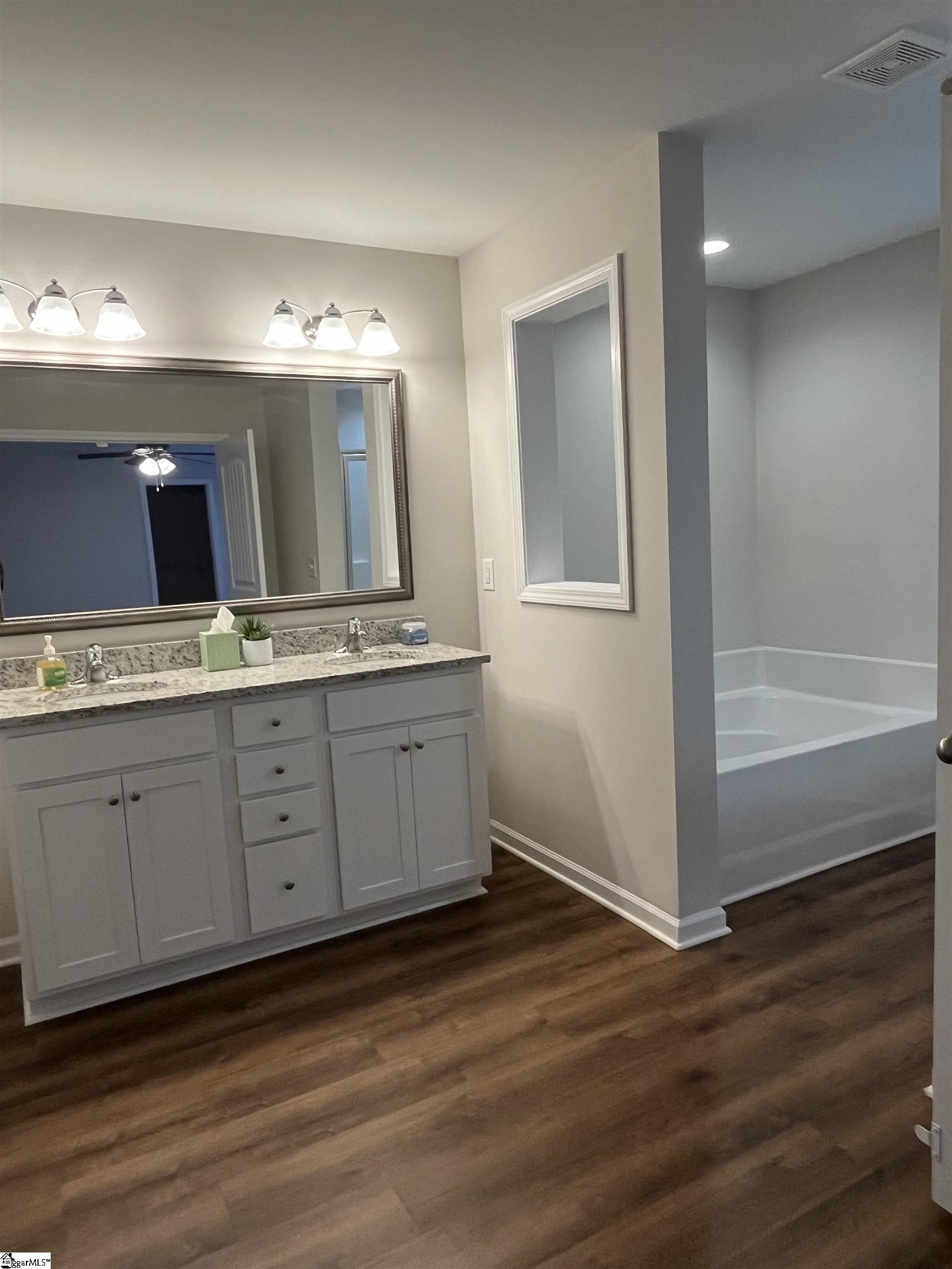 320 Alameda Lane Pendleton, SC 29670 - Photo 11 of 23