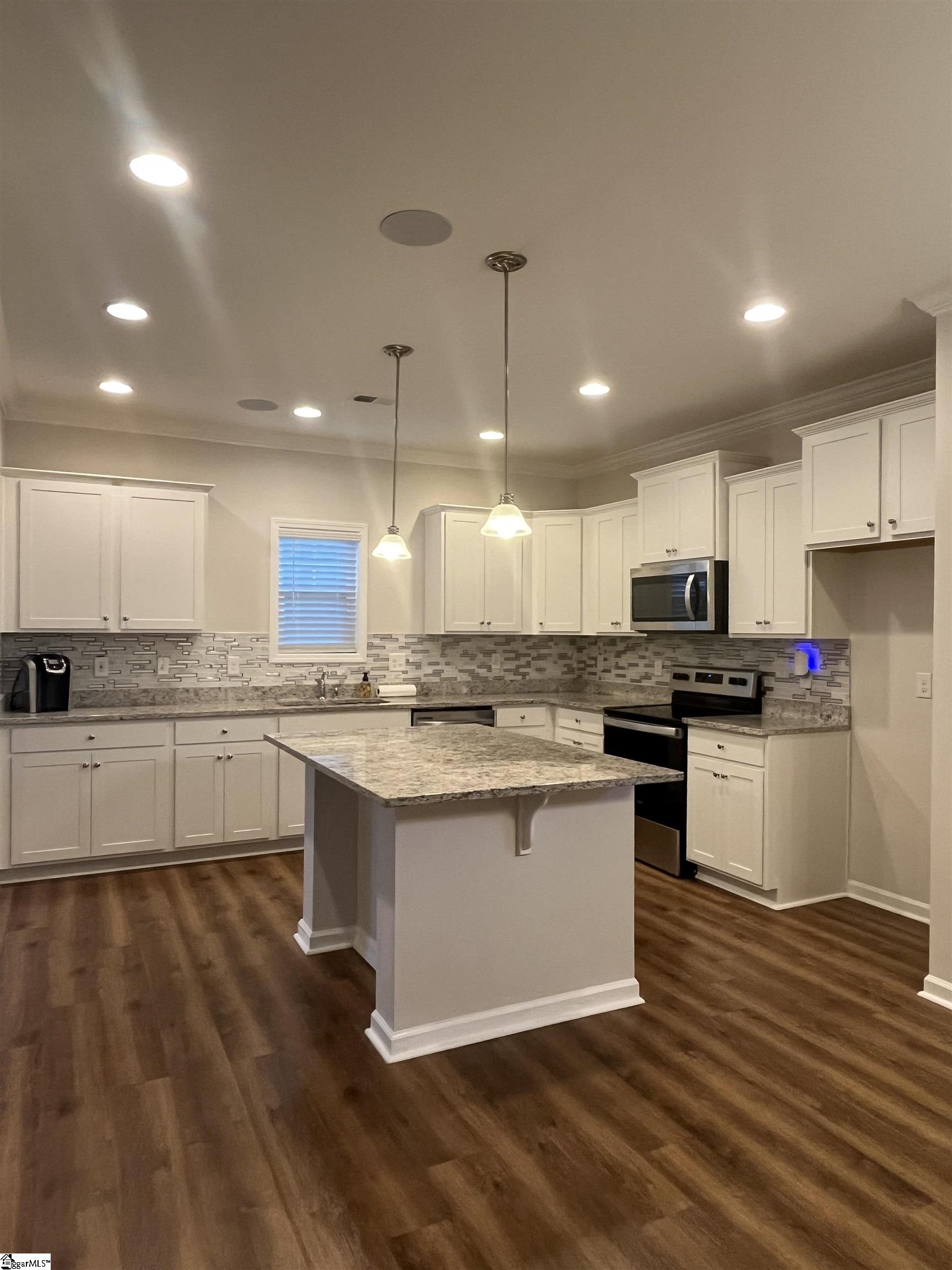 320 Alameda Lane Pendleton, SC 29670 - Photo 5 of 23