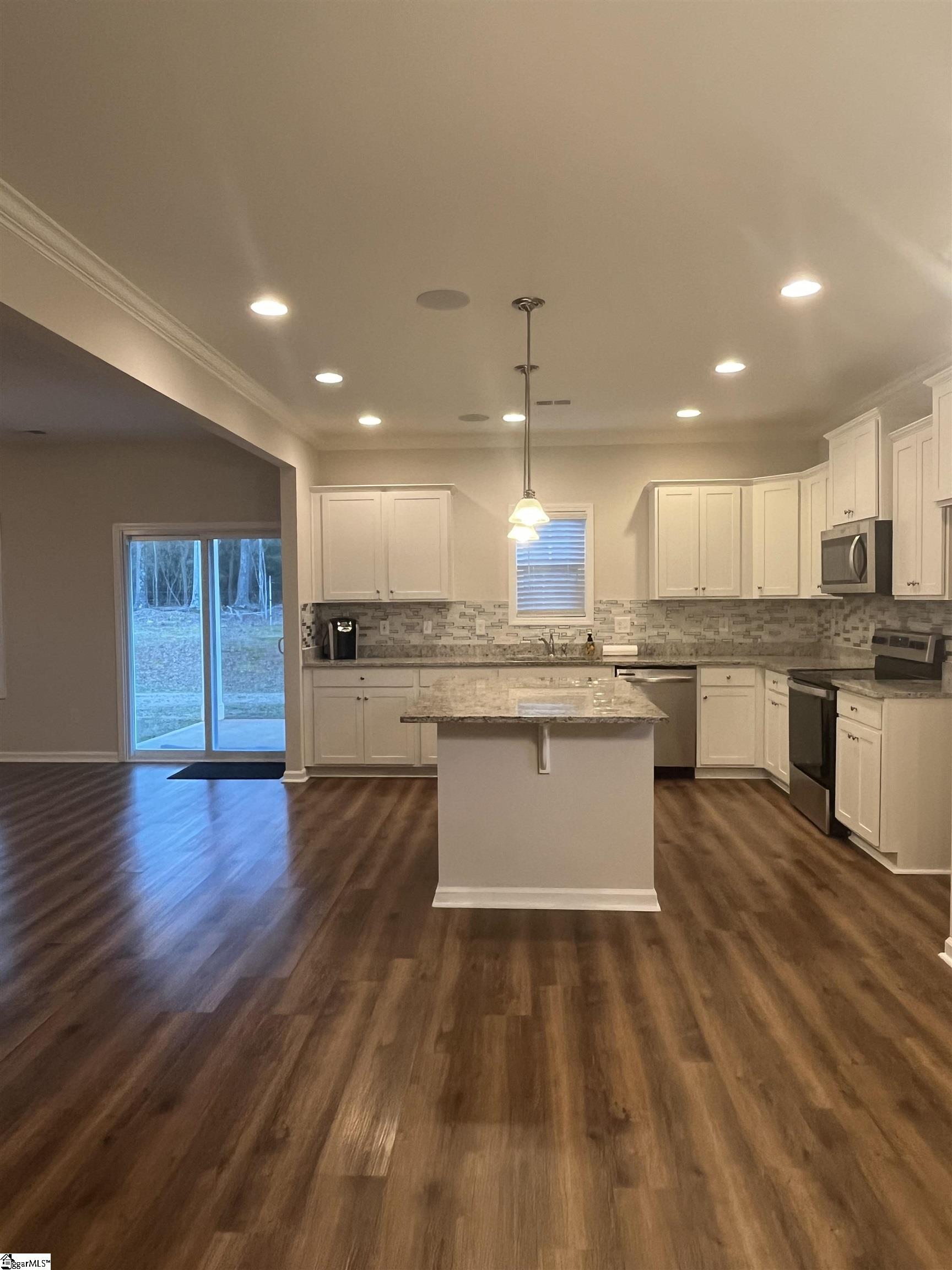 320 Alameda Lane Pendleton, SC 29670 - Photo 6 of 23
