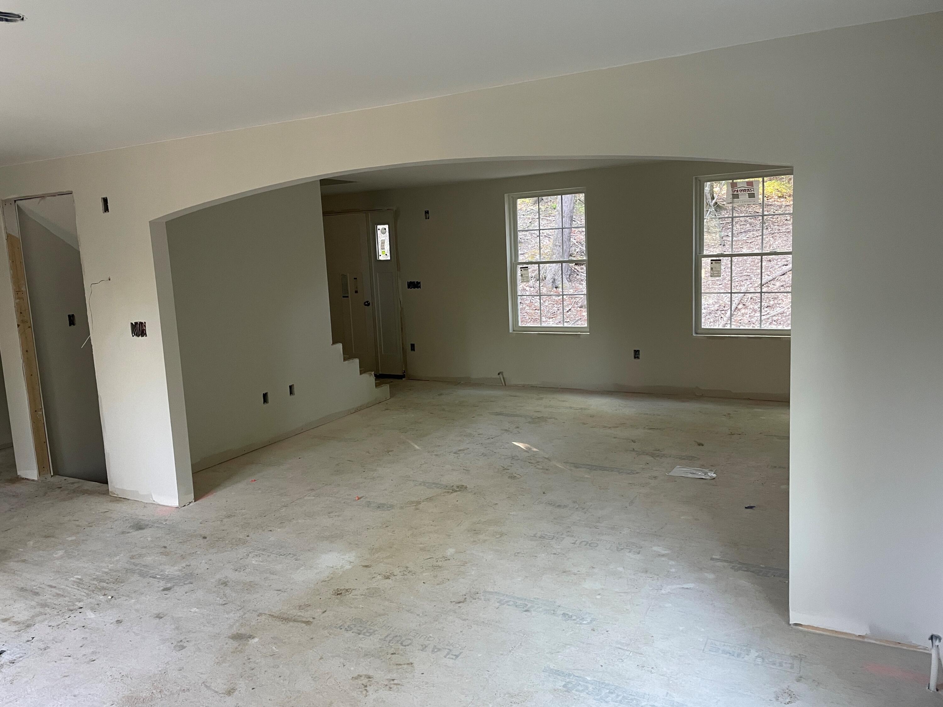 204 Heath Road Saco, ME 04072 - Photo 8 of 23 204 Heath Liv
