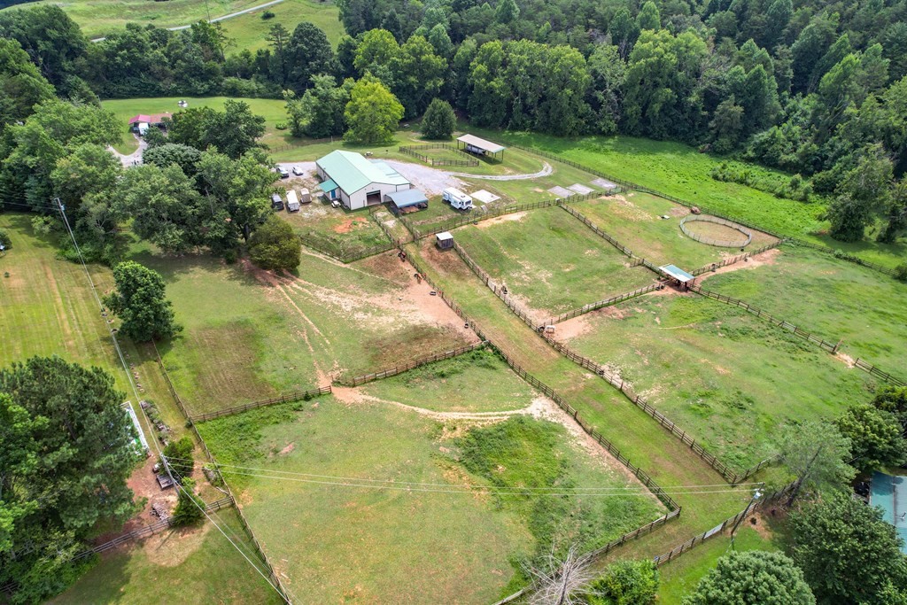 7818 Berry Williams Road Townsend, TN 37882 - Photo 32 of 34 an aerial view of residential houses with outdoor space