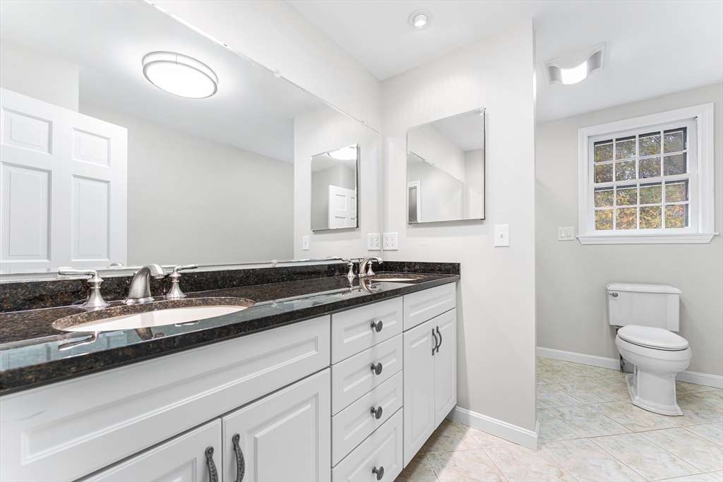 33 Dascomb Road Andover, MA 01810 - Photo 12 of 33 Gallery Image 12