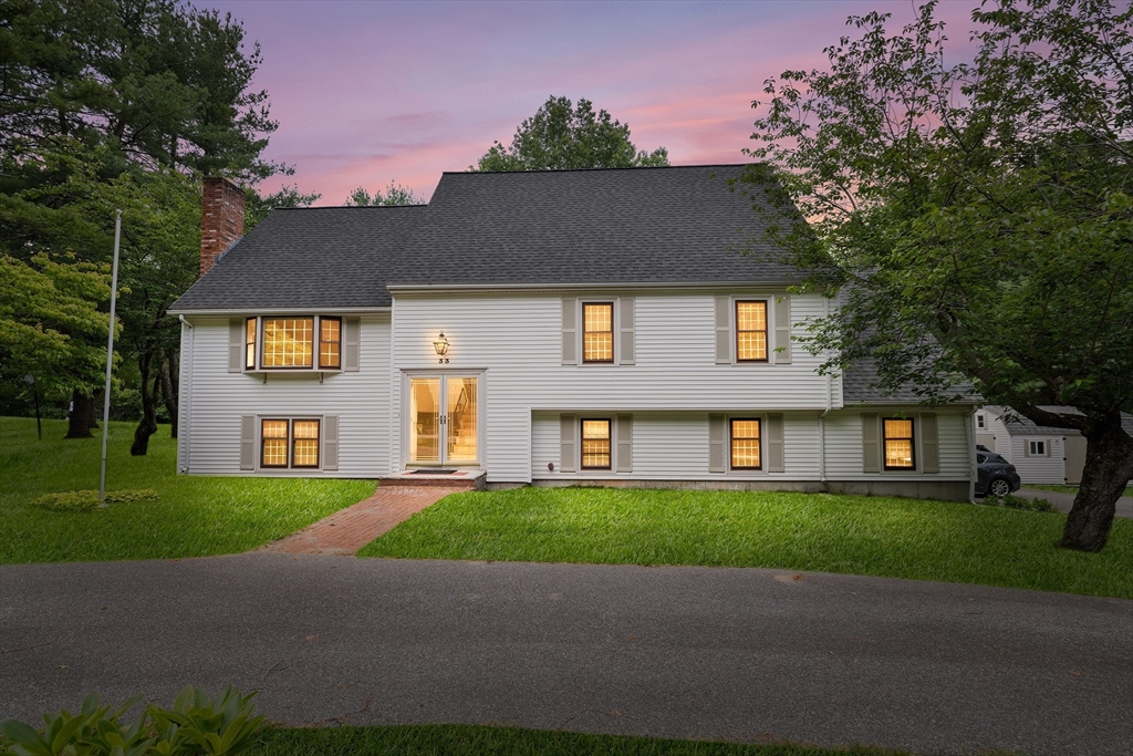 33 Dascomb Road Andover, MA 01810 - Photo 2 of 33 Gallery Image 2
