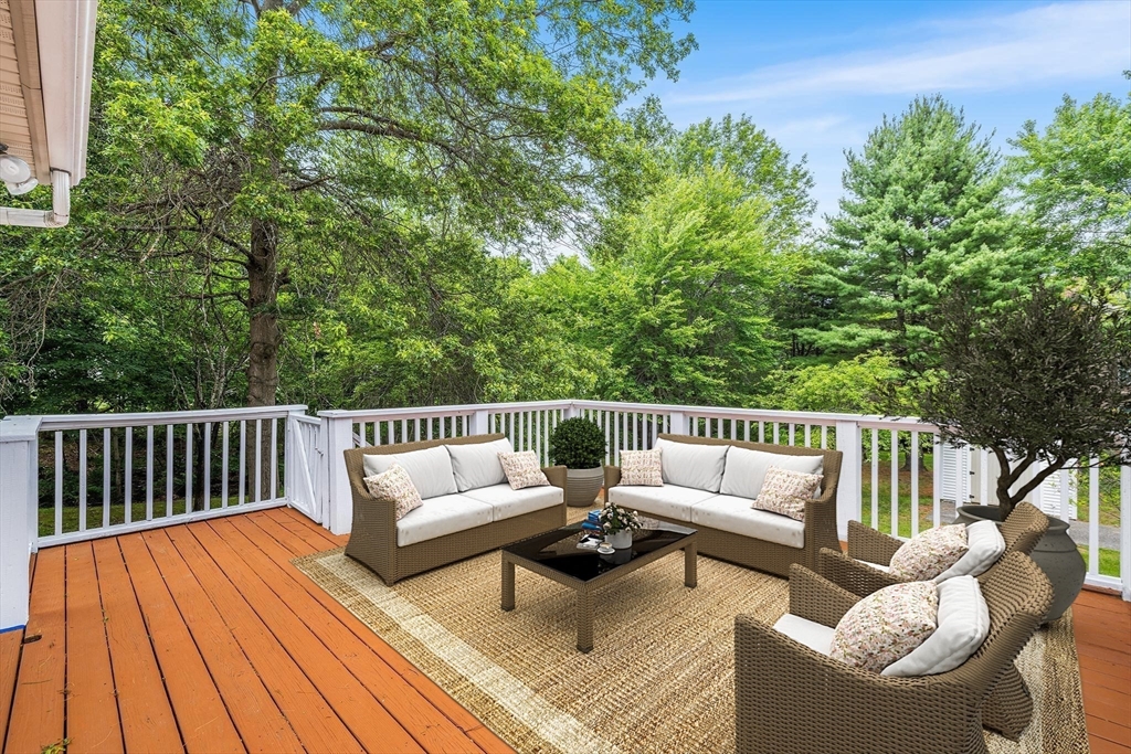 33 Dascomb Road Andover, MA 01810 - Photo 10 of 33 Gallery Image 10