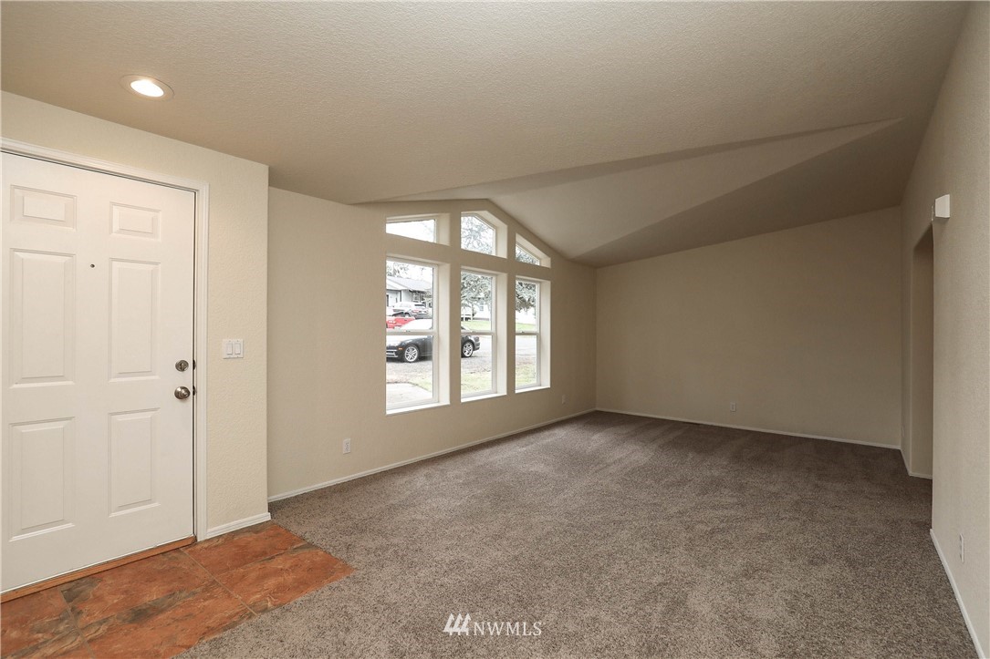 137 Rodgers Road Silverlake, WA 98645 - Photo 3 of 24 Gallery Image 3