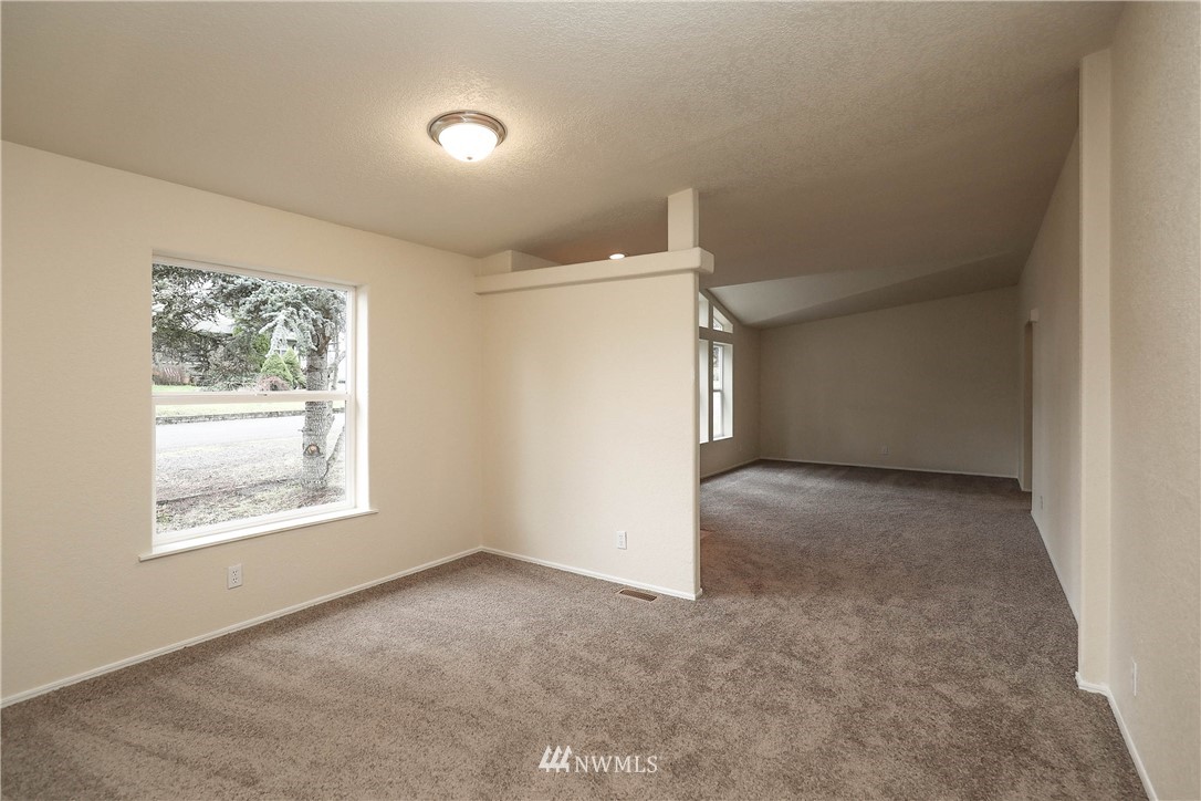 137 Rodgers Road Silverlake, WA 98645 - Photo 5 of 24 Gallery Image 5