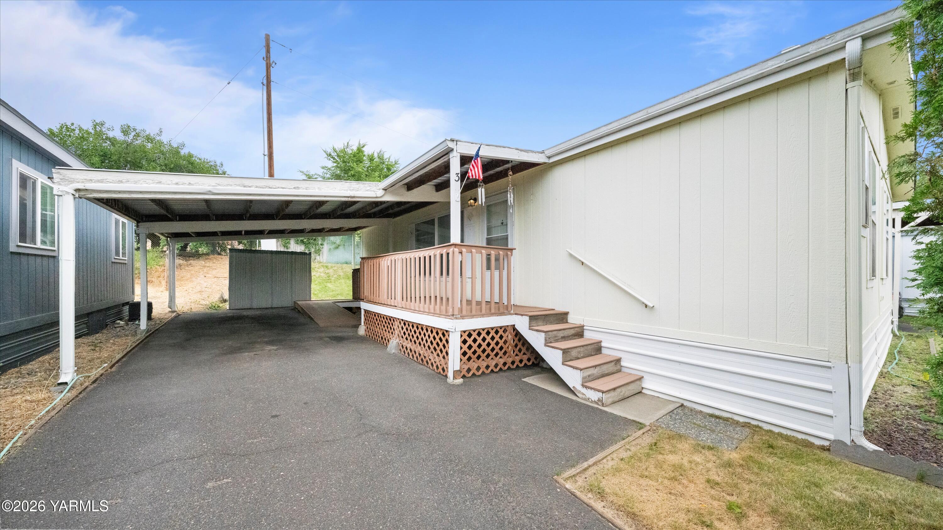 1130 North Wenas Road, Unit 3 Selah, WA 98942 - Photo 4 of 28 04-7R502630