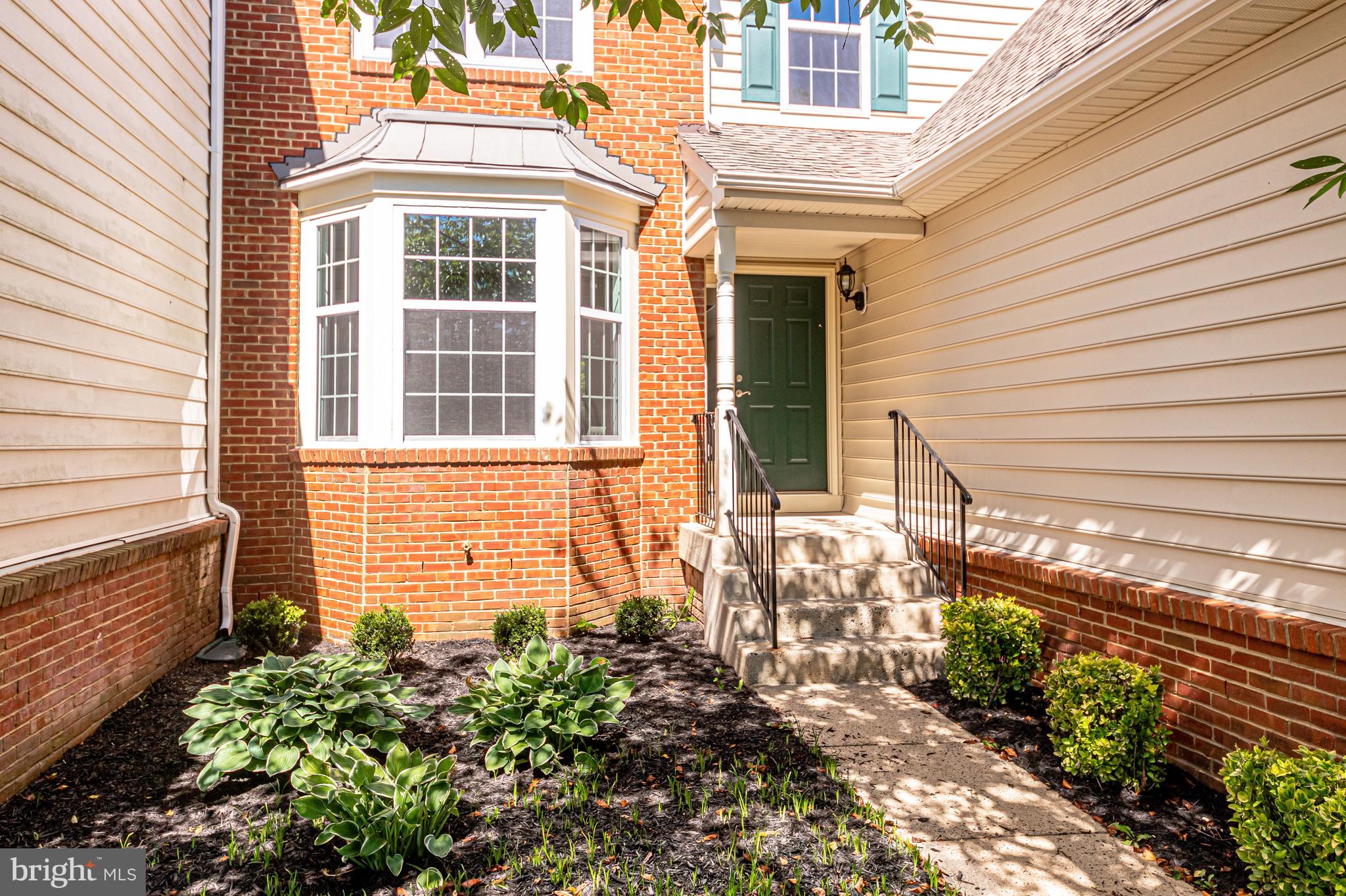 5622 Wheelwright Way Haymarket, VA 20169 - Photo 2 of 20