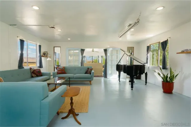 $429,000 | 69886 Warren Lane, Twentynine Palms, CA 92277