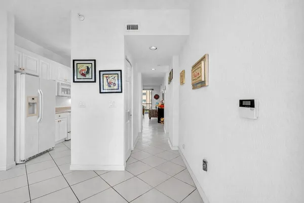 $179,000 | 7623 Southampton Terrace, Unit 211, Tamarac, FL 33321