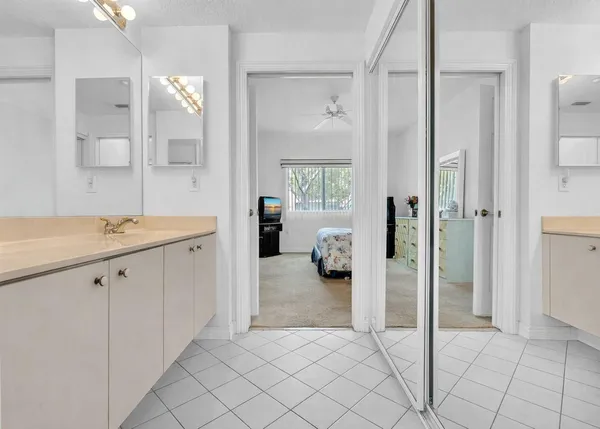 $179,000 | 7623 Southampton Terrace, Unit 211, Tamarac, FL 33321