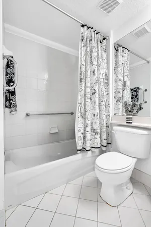 $179,000 | 7623 Southampton Terrace, Unit 211, Tamarac, FL 33321