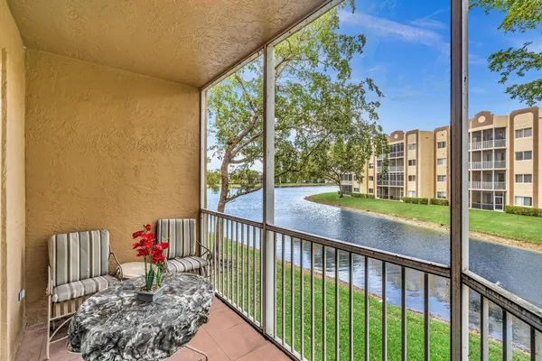 $179,000 | 7623 Southampton Terrace, Unit 211, Tamarac, FL 33321