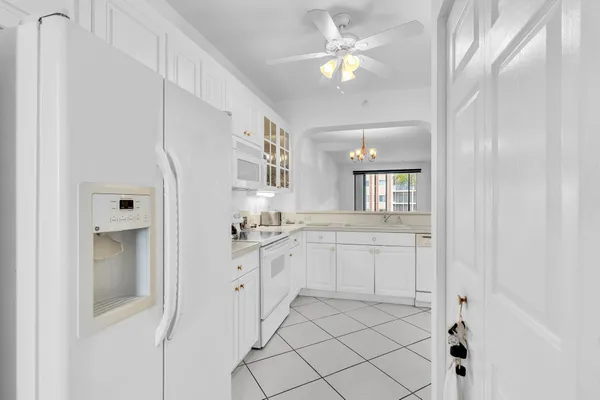 $179,000 | 7623 Southampton Terrace, Unit 211, Tamarac, FL 33321