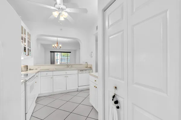 $179,000 | 7623 Southampton Terrace, Unit 211, Tamarac, FL 33321