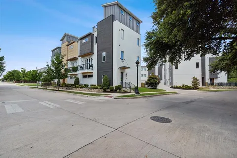 $599,000 | 2844 Wingate Street, Fort Worth, TX 76107