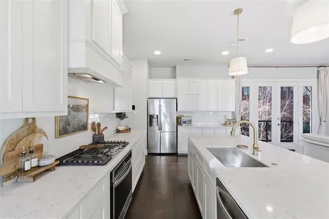 $599,000 | 2844 Wingate Street, Fort Worth, TX 76107