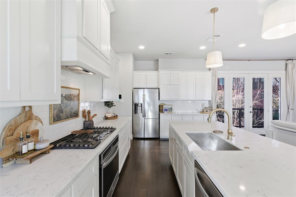 2844 Wingate Street Fort Worth, TX 76107 - Photo 14 of 35