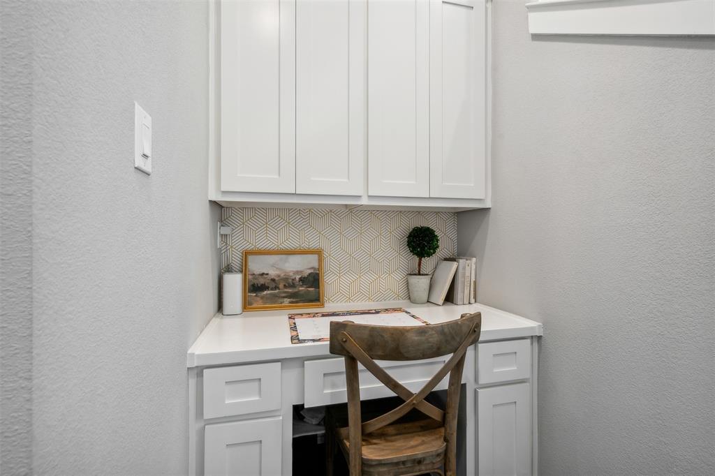 2844 Wingate Street Fort Worth, TX 76107 - Photo 17 of 35