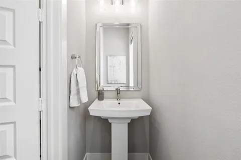 $599,000 | 2844 Wingate Street, Fort Worth, TX 76107