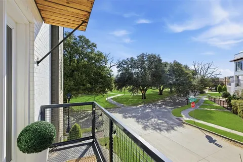 $599,000 | 2844 Wingate Street, Fort Worth, TX 76107