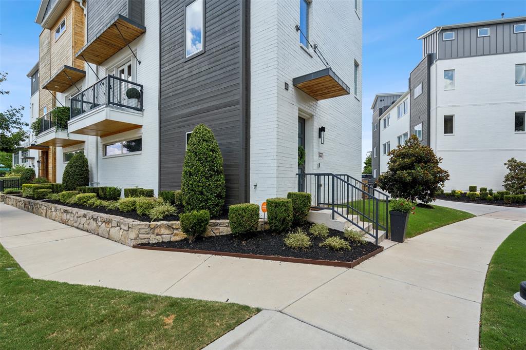 2844 Wingate Street Fort Worth, TX 76107 - Photo 2 of 35