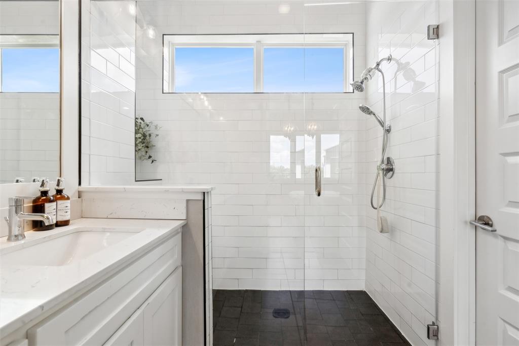 2844 Wingate Street Fort Worth, TX 76107 - Photo 23 of 35