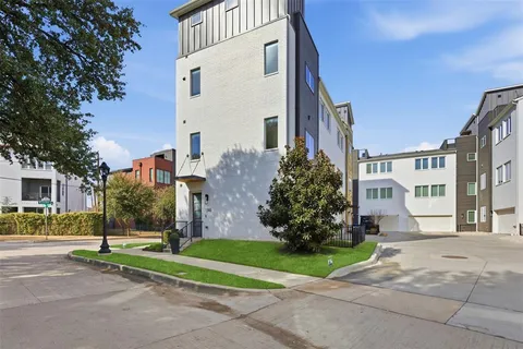 $599,000 | 2844 Wingate Street, Fort Worth, TX 76107