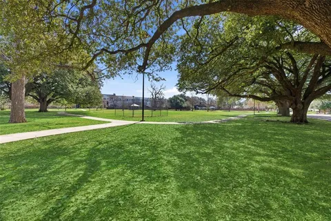 $599,000 | 2844 Wingate Street, Fort Worth, TX 76107