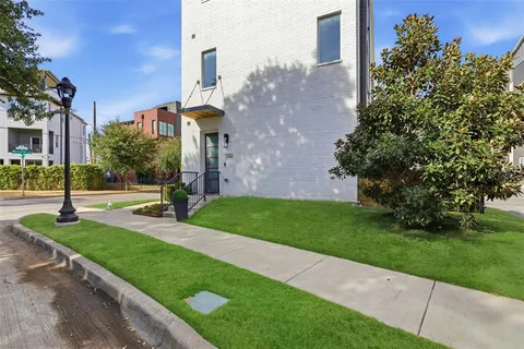 $589,000 | 2844 Wingate Street, Fort Worth, TX 76107