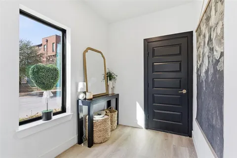 $599,000 | 2844 Wingate Street, Fort Worth, TX 76107