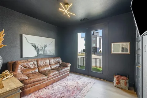 $599,000 | 2844 Wingate Street, Fort Worth, TX 76107