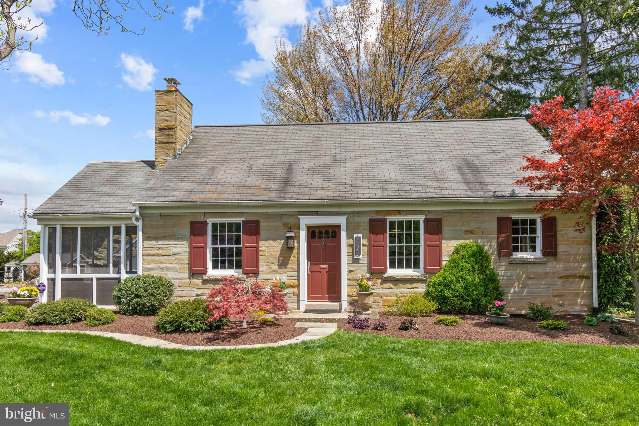 1025 Pleasure Road Lancaster, PA 17601 - Photo 1 of 33 Front view